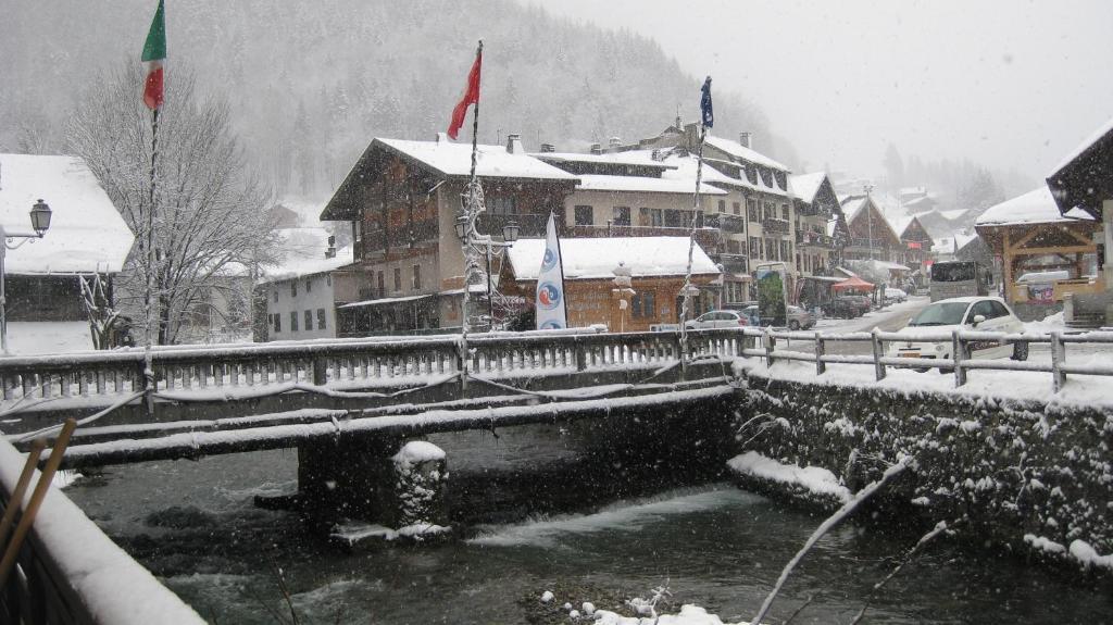 Hotel Le Mont Jorat Abondance Esterno foto